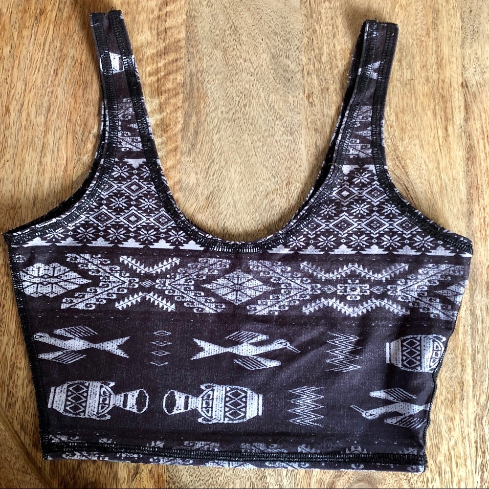 Used teeki Diamond Tribe Charcoal Lover Tank